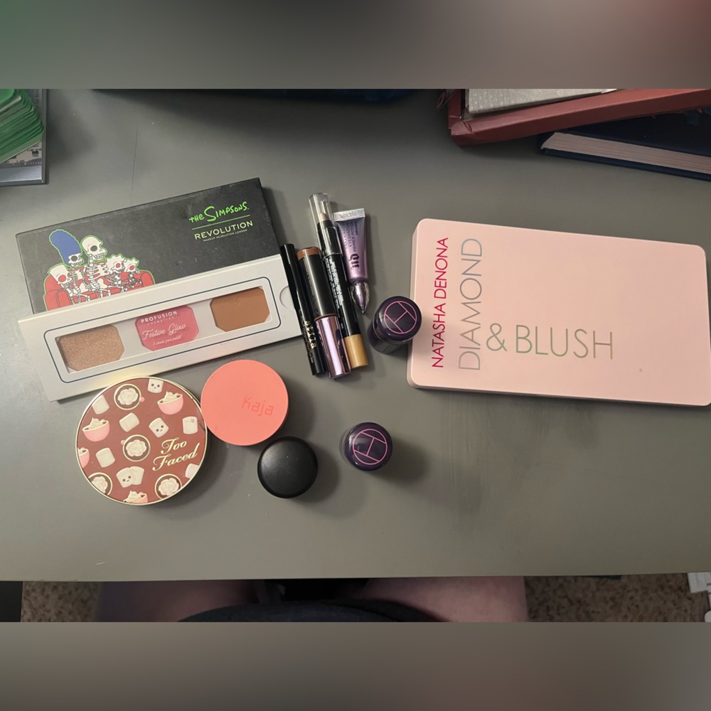 Makeup bundle